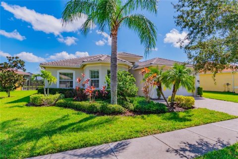 Villa ou maison à vendre à Wimauma, Floride: 3 chambres, 202.53 m2 № 1352825 - photo 2