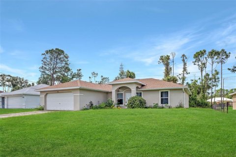 Villa ou maison à vendre à North Port, Floride: 3 chambres, 142.23 m2 № 1352859 - photo 2