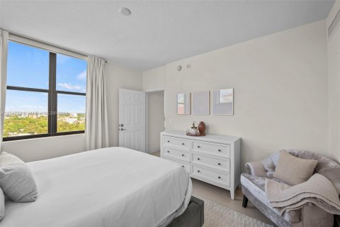 Condominio en venta en Coral Gables, Florida, 2 dormitorios, 99.59 m2 № 1060525 - foto 17
