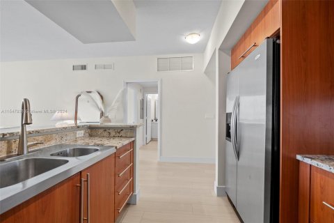 Condominio en venta en Coral Gables, Florida, 2 dormitorios, 99.59 m2 № 1060525 - foto 15