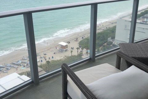 Condominio en venta en Hollywood, Florida, 2 dormitorios № 1044804 - foto 30