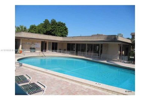 Copropriété à vendre à Davie, Floride: 2 chambres, 88.16 m2 № 1238314 - photo 16