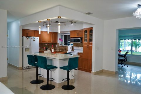 Villa ou maison à vendre à Miami Springs, Floride: 3 chambres, 139.45 m2 № 1072106 - photo 6