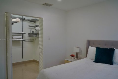 Casa en venta en Miami Springs, Florida, 3 dormitorios, 139.45 m2 № 1072106 - foto 14