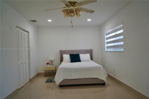 Villa ou maison à vendre à Miami Springs, Floride: 3 chambres, 139.45 m2 № 1072106 - photo 13
