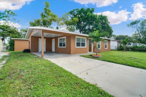 House in Bradenton, Florida 3 bedrooms, 89.37 sq.m. № 1397268 - photo 4