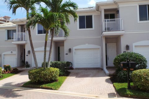 Townhouse in Juno Beach, Florida 2 bedrooms, 162.58 sq.m. № 1072495 - photo 7