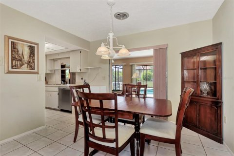 Купить виллу или дом в Энглвуд, Флорида 8 комнат, 161.65м2, № 1063480 - фото 8