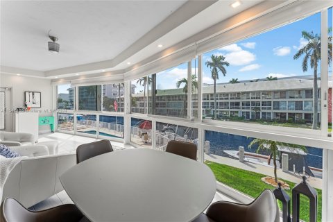 Condo in Fort Lauderdale, Florida, 2 bedrooms  № 1075244 - photo 27