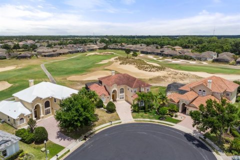 House in Davenport, Florida 5 bedrooms, 374.77 sq.m. № 1243970 - photo 5