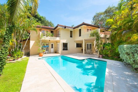 Casa en venta en Coral Gables, Florida, 4 dormitorios, 290.04 m2 № 1216962 - foto 13