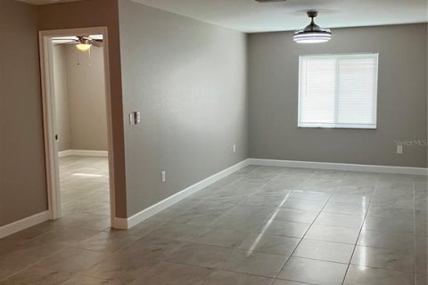 Appartement à louer à Rotonda, Floride: 3 chambres, 123.56 m2 № 1512442 - photo 4