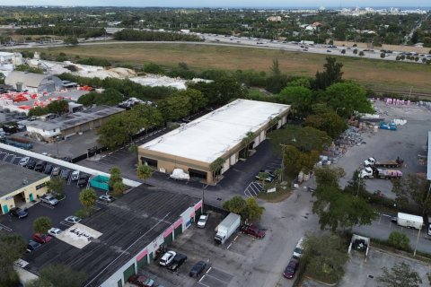 Commercial property in Delray Beach, Florida № 1019950 - photo 1