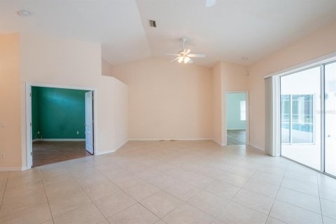Casa en venta en Palm Coast, Florida, 4 dormitorios, 204.66 m2 № 1063091 - foto 28