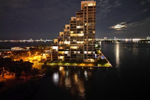 Condominio en venta en Miami Beach, Florida, 1 dormitorio, 95.69 m2 № 1074399 - foto 9