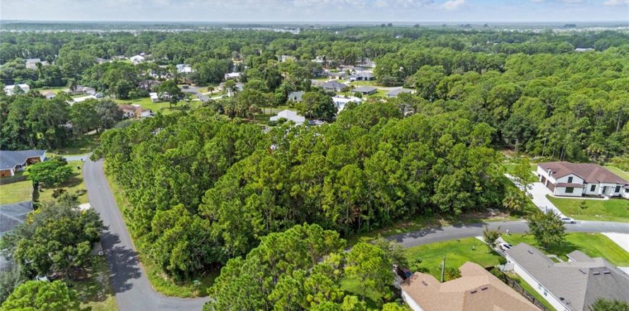 Terrain à Palm Bay, Floride № 1359659