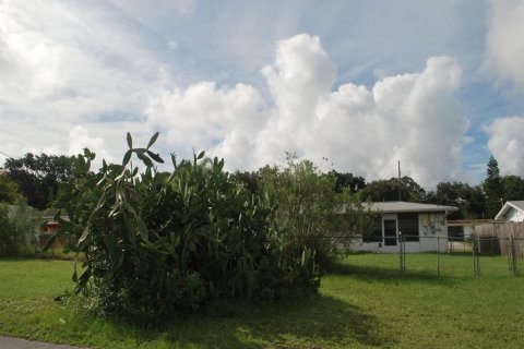 Villa ou maison à vendre à Edgewater, Floride: 2 chambres, 94.2 m2 № 1357636 - photo 3