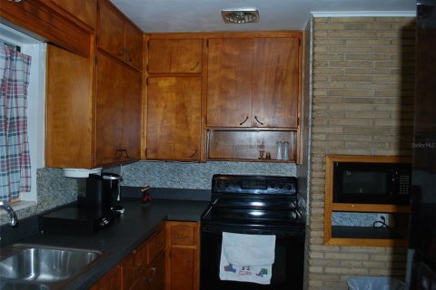 House in Edgewater, Florida 2 bedrooms, 94.2 sq.m. № 1357636 - photo 13