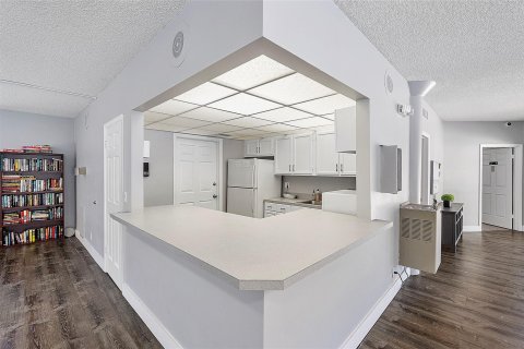 Copropriété à vendre à Deerfield Beach, Floride: 2 chambres, 102.84 m2 № 1208719 - photo 28