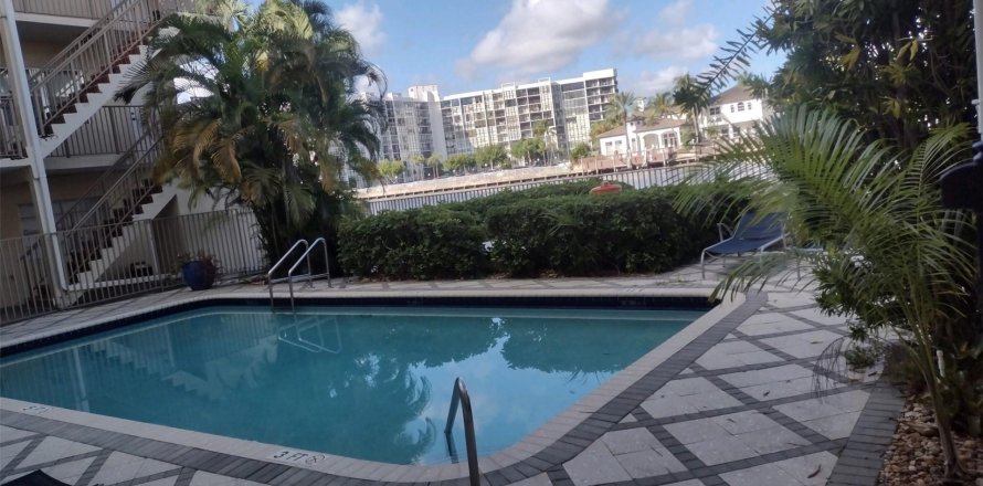 Condo in Hollywood, Florida, 1 bedroom  № 1208715