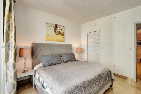 Copropriété à vendre à Sunny Isles Beach, Floride: 2 chambres, 123.56 m2 № 1021394 - photo 15