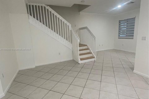 Condo in Miami Gardens, Florida, 4 bedrooms  № 1226545 - photo 3