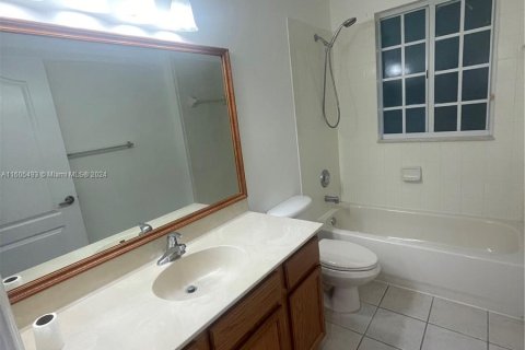 Copropriété à vendre à Miami Gardens, Floride: 4 chambres, 157.28 m2 № 1226545 - photo 16