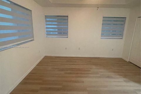 Condominio en venta en Miami Gardens, Florida, 4 dormitorios, 157.28 m2 № 1226545 - foto 11