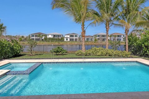 Villa ou maison à vendre à Palm Beach Gardens, Floride: 4 chambres, 332.03 m2 № 1056946 - photo 11