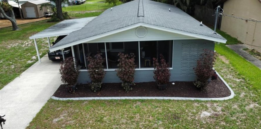 House in Sebring, Florida 3 bedrooms, 84.73 sq.m. № 1263838