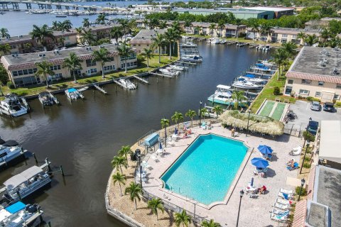 Condo in Stuart, Florida, 2 bedrooms  № 1061228 - photo 26