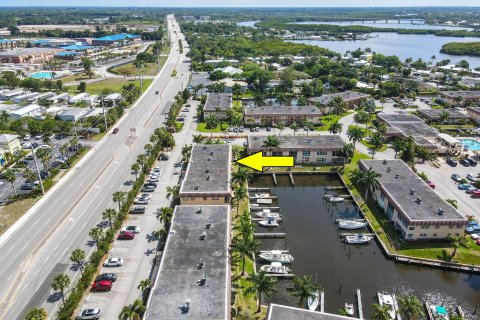 Condominio en venta en Stuart, Florida, 2 dormitorios, 76.18 m2 № 1061228 - foto 21