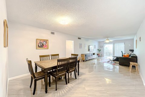 Copropriété à vendre à Coconut Creek, Floride: 2 chambres, 128.67 m2 № 1027123 - photo 29