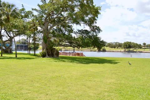 Copropriété à vendre à North Palm Beach, Floride: 2 chambres, 97.92 m2 № 1079597 - photo 1