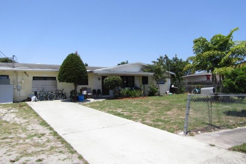 Villa ou maison à vendre à Stuart, Floride: 3 chambres, 164.25 m2 № 1168927 - photo 9