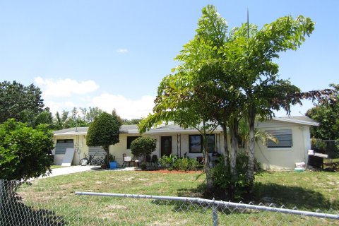 Villa ou maison à vendre à Stuart, Floride: 3 chambres, 164.25 m2 № 1168927 - photo 3