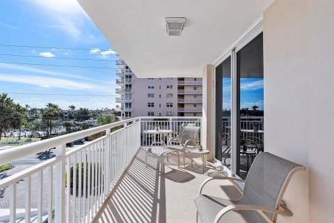 Condominio en venta en Hillsboro Beach, Florida, 2 dormitorios, 111.48 m2 № 1065628 - foto 3