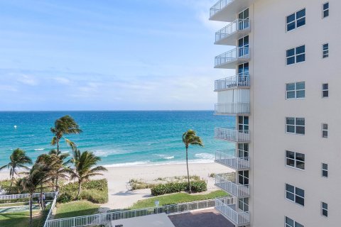 Condominio en venta en Hillsboro Beach, Florida, 2 dormitorios, 111.48 m2 № 1065628 - foto 19