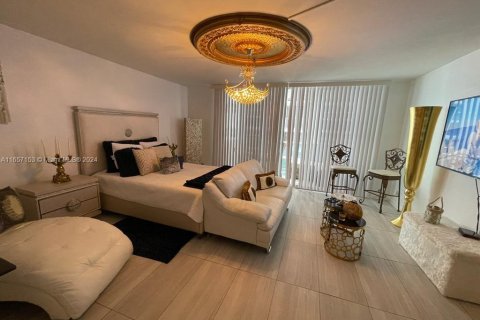 Condominio en venta en Miami Beach, Florida № 1359022 - foto 16