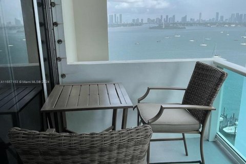 Condominio en venta en Miami Beach, Florida № 1359022 - foto 2