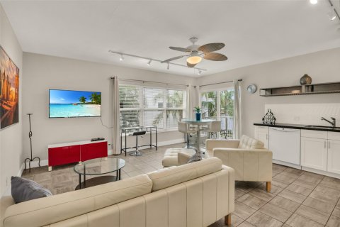 Copropriété à vendre à Pompano Beach, Floride: 1 chambre, 62.99 m2 № 1073550 - photo 12