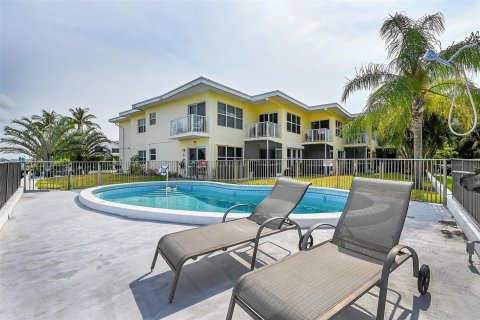 Copropriété à vendre à Pompano Beach, Floride: 1 chambre, 62.99 m2 № 1073550 - photo 21