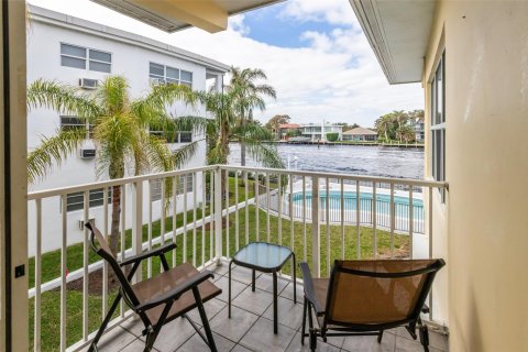 Copropriété à vendre à Pompano Beach, Floride: 1 chambre, 62.99 m2 № 1073550 - photo 5