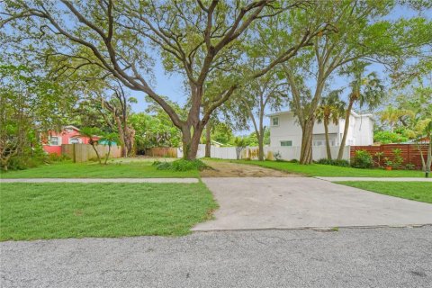 Terreno en venta en Safety Harbor, Florida № 1268027 - foto 1