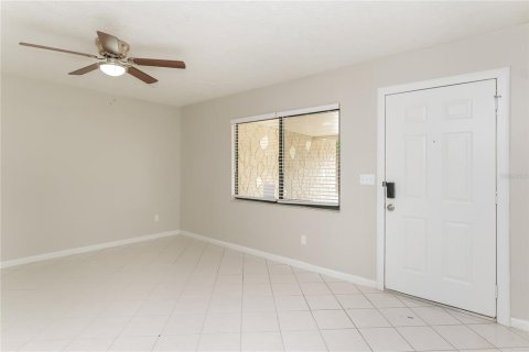 House in Seffner, Florida 3 bedrooms, 146.79 sq.m. № 1351258 - photo 4