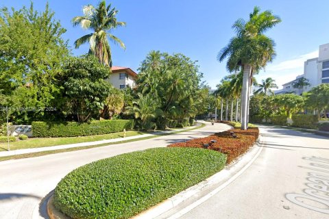 Condominio en venta en Key Biscayne, Florida, 1 dormitorio, 90.3 m2 № 1351864 - foto 13