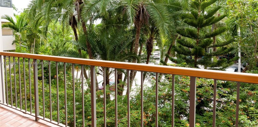 Condo in Key Biscayne, Florida, 1 bedroom  № 1351864