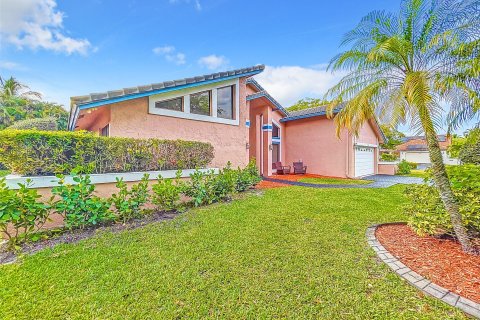 Villa ou maison à vendre à Coral Springs, Floride: 5 chambres, 251.77 m2 № 1059174 - photo 1