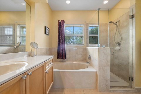 Casa en venta en West Palm Beach, Florida, 5 dormitorios, 237.64 m2 № 1059173 - foto 16