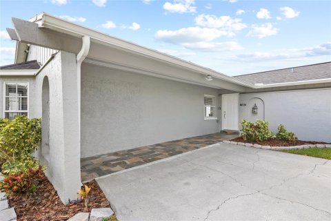 House in Tampa, Florida 4 bedrooms, 211.54 sq.m. № 1431787 - photo 4